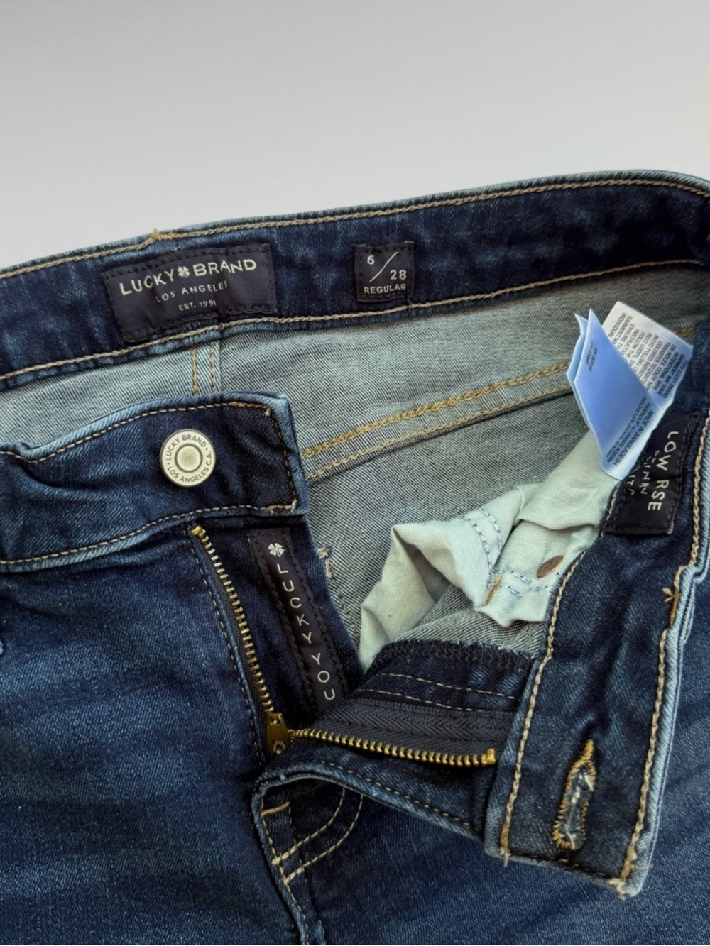 Woman’s Lucky Brand 🍀Denim Jeans Low Rise Skinny Size 6/28 R - Picture 6 of 12